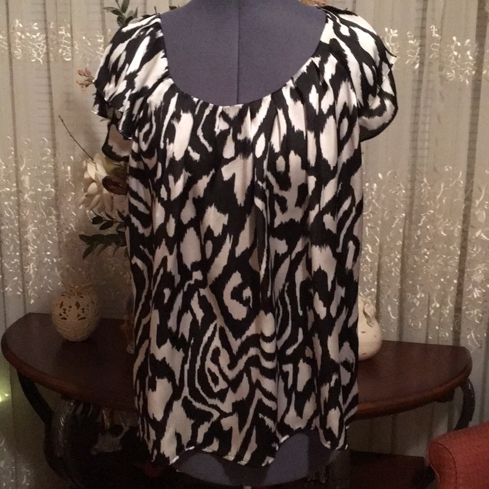New Directions Black and White Top